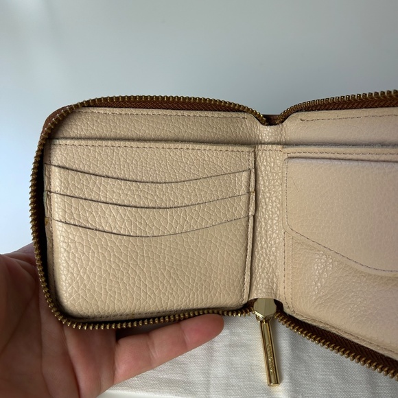 Cuyana small classic zip around wallet caramel/blush pebbled leather - Picture 7 of 14